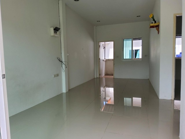 ประกาศฟรี! ซื้อ-ขาย-เช่า คอนโด บ้าน ทาวน์โฮม ที่ดิน และพื้นที่เชิงพาณิชย์ทั่วประเทศไทย ทุกทำเล ทุกงบประมาณ ไม่มีค่าใช้จ่าย ลงง่าย ขายไว เข้าถึงผู้ซื้อโดยตรง 5 235158pic4.jpg