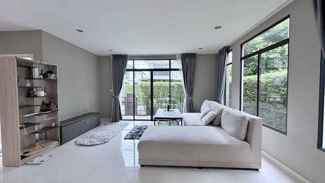 ประกาศฟรี! ซื้อ-ขาย-เช่า คอนโด บ้าน ทาวน์โฮม ที่ดิน และพื้นที่เชิงพาณิชย์ทั่วประเทศไทย ทุกทำเล ทุกงบประมาณ ไม่มีค่าใช้จ่าย ลงง่าย ขายไว เข้าถึงผู้ซื้อโดยตรง 3 504806pic2.jpg