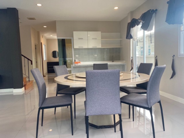 ประกาศฟรี! ซื้อ-ขาย-เช่า คอนโด บ้าน ทาวน์โฮม ที่ดิน และพื้นที่เชิงพาณิชย์ทั่วประเทศไทย ทุกทำเล ทุกงบประมาณ ไม่มีค่าใช้จ่าย ลงง่าย ขายไว เข้าถึงผู้ซื้อโดยตรง 4 308290pic3.jpg