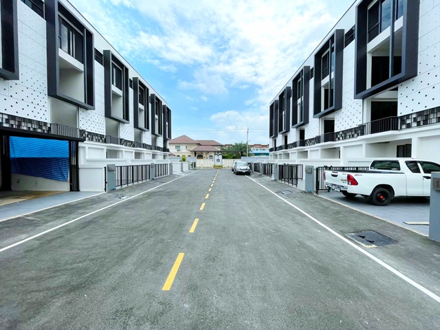 ประกาศฟรี! ซื้อ-ขาย-เช่า คอนโด บ้าน ทาวน์โฮม ที่ดิน และพื้นที่เชิงพาณิชย์ทั่วประเทศไทย ทุกทำเล ทุกงบประมาณ ไม่มีค่าใช้จ่าย ลงง่าย ขายไว เข้าถึงผู้ซื้อโดยตรง 2 235804pic1.jpg