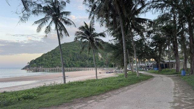 ประกาศฟรี! ซื้อ-ขาย-เช่า คอนโด บ้าน ทาวน์โฮม ที่ดิน และพื้นที่เชิงพาณิชย์ทั่วประเทศไทย ทุกทำเล ทุกงบประมาณ ไม่มีค่าใช้จ่าย ลงง่าย ขายไว เข้าถึงผู้ซื้อโดยตรง 2 294468pic1.jpg