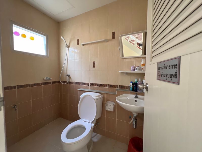 ประกาศฟรี! ซื้อ-ขาย-เช่า คอนโด บ้าน ทาวน์โฮม ที่ดิน และพื้นที่เชิงพาณิชย์ทั่วประเทศไทย ทุกทำเล ทุกงบประมาณ ไม่มีค่าใช้จ่าย ลงง่าย ขายไว เข้าถึงผู้ซื้อโดยตรง 4 308294pic3.jpg