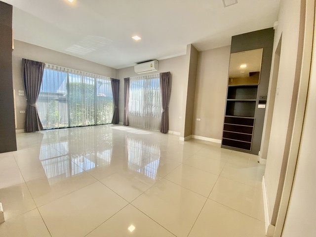 ประกาศฟรี! ซื้อ-ขาย-เช่า คอนโด บ้าน ทาวน์โฮม ที่ดิน และพื้นที่เชิงพาณิชย์ทั่วประเทศไทย ทุกทำเล ทุกงบประมาณ ไม่มีค่าใช้จ่าย ลงง่าย ขายไว เข้าถึงผู้ซื้อโดยตรง 2 504997pic1.jpg