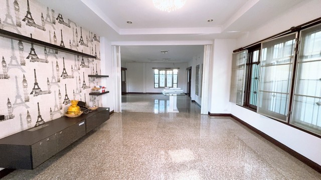 ประกาศฟรี! ซื้อ-ขาย-เช่า คอนโด บ้าน ทาวน์โฮม ที่ดิน และพื้นที่เชิงพาณิชย์ทั่วประเทศไทย ทุกทำเล ทุกงบประมาณ ไม่มีค่าใช้จ่าย ลงง่าย ขายไว เข้าถึงผู้ซื้อโดยตรง 2 505001pic1.jpg