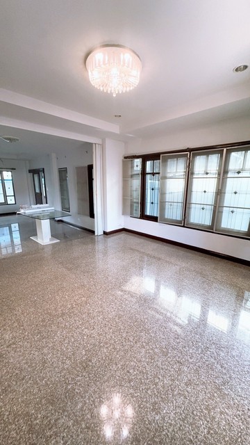 ประกาศฟรี! ซื้อ-ขาย-เช่า คอนโด บ้าน ทาวน์โฮม ที่ดิน และพื้นที่เชิงพาณิชย์ทั่วประเทศไทย ทุกทำเล ทุกงบประมาณ ไม่มีค่าใช้จ่าย ลงง่าย ขายไว เข้าถึงผู้ซื้อโดยตรง 3 505001pic2.jpg