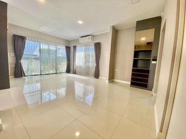 ประกาศฟรี! ซื้อ-ขาย-เช่า คอนโด บ้าน ทาวน์โฮม ที่ดิน และพื้นที่เชิงพาณิชย์ทั่วประเทศไทย ทุกทำเล ทุกงบประมาณ ไม่มีค่าใช้จ่าย ลงง่าย ขายไว เข้าถึงผู้ซื้อโดยตรง 3 505070pic2.jpg