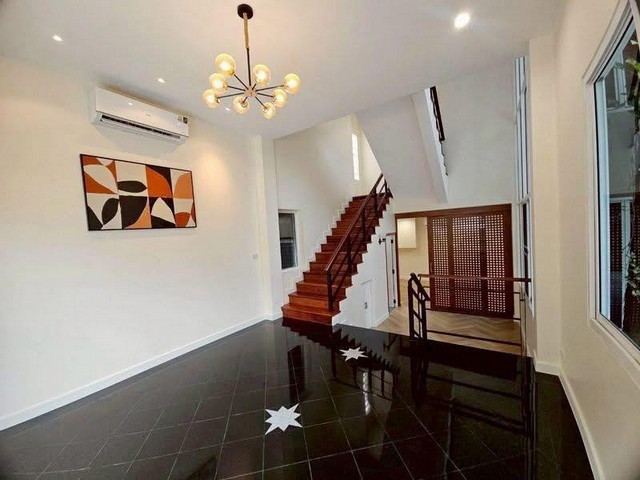 ประกาศฟรี! ซื้อ-ขาย-เช่า คอนโด บ้าน ทาวน์โฮม ที่ดิน และพื้นที่เชิงพาณิชย์ทั่วประเทศไทย ทุกทำเล ทุกงบประมาณ ไม่มีค่าใช้จ่าย ลงง่าย ขายไว เข้าถึงผู้ซื้อโดยตรง 3 308171pic2.jpg