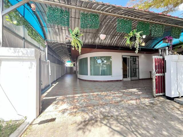 ประกาศฟรี! ซื้อ-ขาย-เช่า คอนโด บ้าน ทาวน์โฮม ที่ดิน และพื้นที่เชิงพาณิชย์ทั่วประเทศไทย ทุกทำเล ทุกงบประมาณ ไม่มีค่าใช้จ่าย ลงง่าย ขายไว เข้าถึงผู้ซื้อโดยตรง 2 307754pic1.jpg