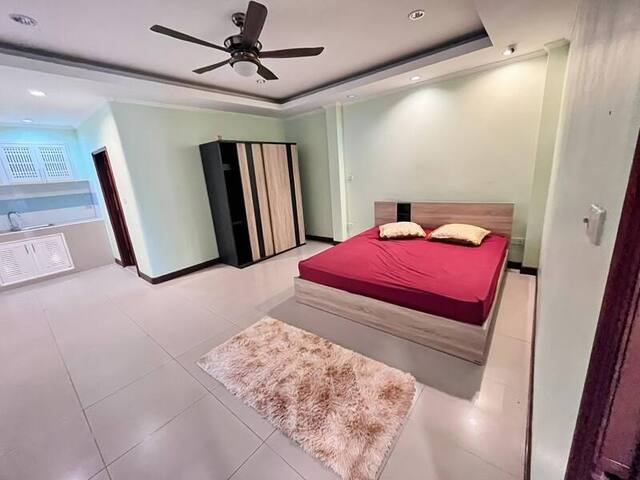 ประกาศฟรี! ซื้อ-ขาย-เช่า คอนโด บ้าน ทาวน์โฮม ที่ดิน และพื้นที่เชิงพาณิชย์ทั่วประเทศไทย ทุกทำเล ทุกงบประมาณ ไม่มีค่าใช้จ่าย ลงง่าย ขายไว เข้าถึงผู้ซื้อโดยตรง 5 307754pic4.jpg