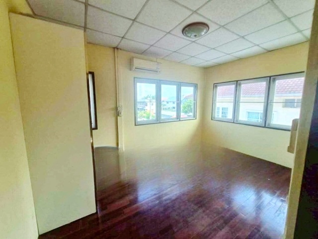 ประกาศฟรี! ซื้อ-ขาย-เช่า คอนโด บ้าน ทาวน์โฮม ที่ดิน และพื้นที่เชิงพาณิชย์ทั่วประเทศไทย ทุกทำเล ทุกงบประมาณ ไม่มีค่าใช้จ่าย ลงง่าย ขายไว เข้าถึงผู้ซื้อโดยตรง 5 236419pic4.jpg