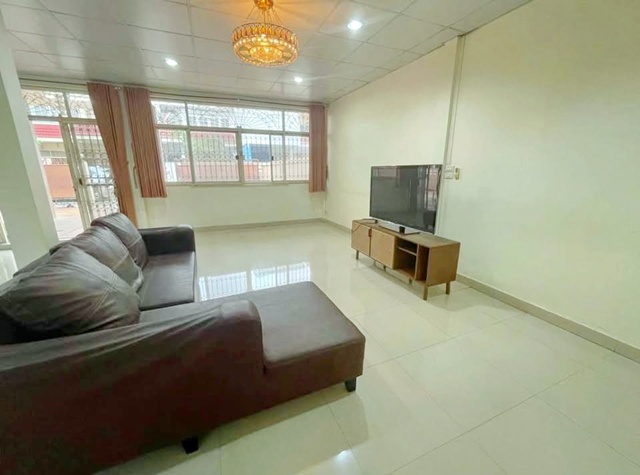 ประกาศฟรี! ซื้อ-ขาย-เช่า คอนโด บ้าน ทาวน์โฮม ที่ดิน และพื้นที่เชิงพาณิชย์ทั่วประเทศไทย ทุกทำเล ทุกงบประมาณ ไม่มีค่าใช้จ่าย ลงง่าย ขายไว เข้าถึงผู้ซื้อโดยตรง 5 236410pic4.jpg