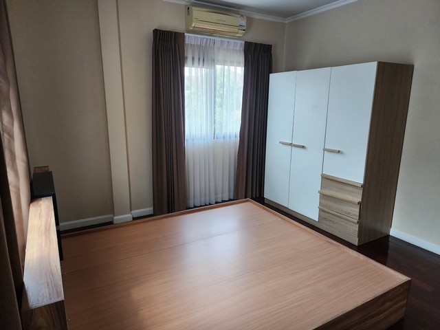 ประกาศฟรี! ซื้อ-ขาย-เช่า คอนโด บ้าน ทาวน์โฮม ที่ดิน และพื้นที่เชิงพาณิชย์ทั่วประเทศไทย ทุกทำเล ทุกงบประมาณ ไม่มีค่าใช้จ่าย ลงง่าย ขายไว เข้าถึงผู้ซื้อโดยตรง 5 308543pic4.jpg