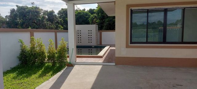 ประกาศฟรี! ซื้อ-ขาย-เช่า คอนโด บ้าน ทาวน์โฮม ที่ดิน และพื้นที่เชิงพาณิชย์ทั่วประเทศไทย ทุกทำเล ทุกงบประมาณ ไม่มีค่าใช้จ่าย ลงง่าย ขายไว เข้าถึงผู้ซื้อโดยตรง 3 236623pic2.jpg