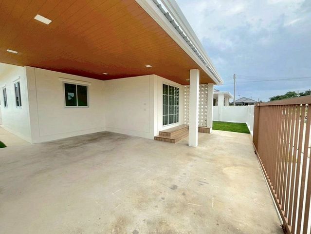 ประกาศฟรี! ซื้อ-ขาย-เช่า คอนโด บ้าน ทาวน์โฮม ที่ดิน และพื้นที่เชิงพาณิชย์ทั่วประเทศไทย ทุกทำเล ทุกงบประมาณ ไม่มีค่าใช้จ่าย ลงง่าย ขายไว เข้าถึงผู้ซื้อโดยตรง 3 236619pic2.jpg