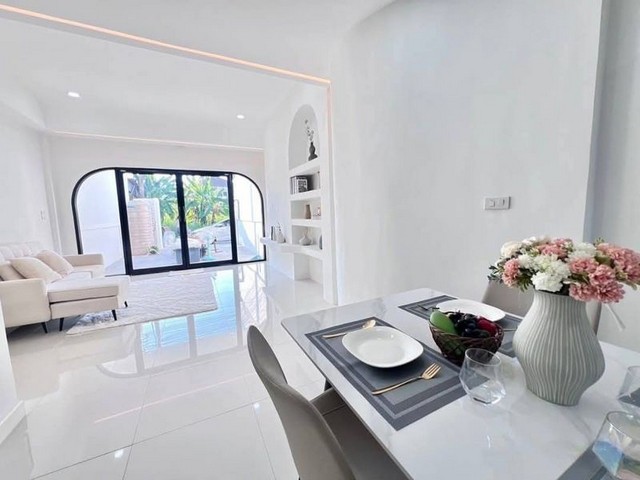 ประกาศฟรี! ซื้อ-ขาย-เช่า คอนโด บ้าน ทาวน์โฮม ที่ดิน และพื้นที่เชิงพาณิชย์ทั่วประเทศไทย ทุกทำเล ทุกงบประมาณ ไม่มีค่าใช้จ่าย ลงง่าย ขายไว เข้าถึงผู้ซื้อโดยตรง 4 236665pic3.jpg