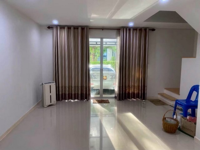 ประกาศฟรี! ซื้อ-ขาย-เช่า คอนโด บ้าน ทาวน์โฮม ที่ดิน และพื้นที่เชิงพาณิชย์ทั่วประเทศไทย ทุกทำเล ทุกงบประมาณ ไม่มีค่าใช้จ่าย ลงง่าย ขายไว เข้าถึงผู้ซื้อโดยตรง 5 505560pic4.jpg