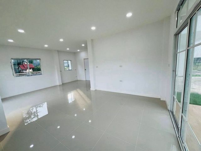 ประกาศฟรี! ซื้อ-ขาย-เช่า คอนโด บ้าน ทาวน์โฮม ที่ดิน และพื้นที่เชิงพาณิชย์ทั่วประเทศไทย ทุกทำเล ทุกงบประมาณ ไม่มีค่าใช้จ่าย ลงง่าย ขายไว เข้าถึงผู้ซื้อโดยตรง 3 236700pic2.jpg