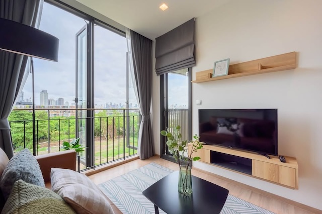 ประกาศฟรี! ซื้อ-ขาย-เช่า คอนโด บ้าน ทาวน์โฮม ที่ดิน และพื้นที่เชิงพาณิชย์ทั่วประเทศไทย ทุกทำเล ทุกงบประมาณ ไม่มีค่าใช้จ่าย ลงง่าย ขายไว เข้าถึงผู้ซื้อโดยตรง 3 505600pic2.jpg