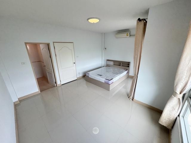 ประกาศฟรี! ซื้อ-ขาย-เช่า คอนโด บ้าน ทาวน์โฮม ที่ดิน และพื้นที่เชิงพาณิชย์ทั่วประเทศไทย ทุกทำเล ทุกงบประมาณ ไม่มีค่าใช้จ่าย ลงง่าย ขายไว เข้าถึงผู้ซื้อโดยตรง 5 505327pic4.jpg