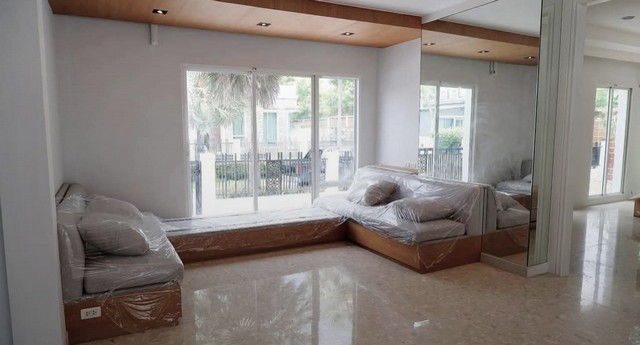 ประกาศฟรี! ซื้อ-ขาย-เช่า คอนโด บ้าน ทาวน์โฮม ที่ดิน และพื้นที่เชิงพาณิชย์ทั่วประเทศไทย ทุกทำเล ทุกงบประมาณ ไม่มีค่าใช้จ่าย ลงง่าย ขายไว เข้าถึงผู้ซื้อโดยตรง 4 236640pic3.jpg