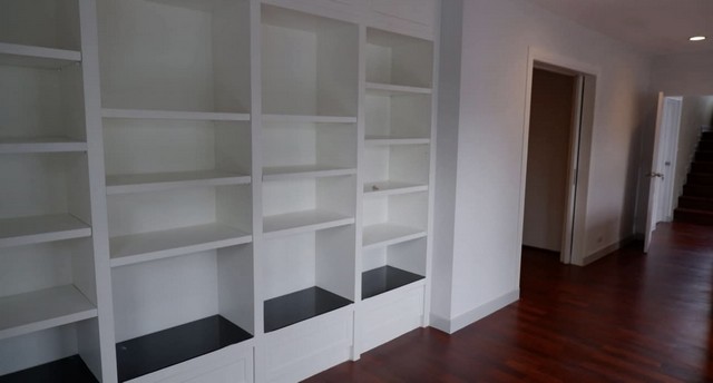 ประกาศฟรี! ซื้อ-ขาย-เช่า คอนโด บ้าน ทาวน์โฮม ที่ดิน และพื้นที่เชิงพาณิชย์ทั่วประเทศไทย ทุกทำเล ทุกงบประมาณ ไม่มีค่าใช้จ่าย ลงง่าย ขายไว เข้าถึงผู้ซื้อโดยตรง 5 236640pic4.jpg