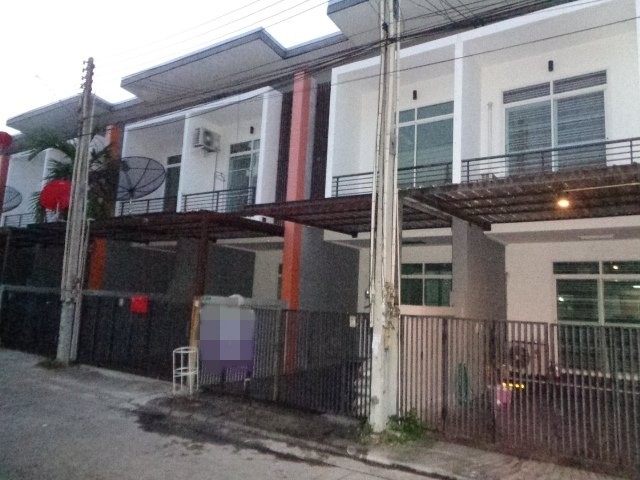 ประกาศฟรี! ซื้อ-ขาย-เช่า คอนโด บ้าน ทาวน์โฮม ที่ดิน และพื้นที่เชิงพาณิชย์ทั่วประเทศไทย ทุกทำเล ทุกงบประมาณ ไม่มีค่าใช้จ่าย ลงง่าย ขายไว เข้าถึงผู้ซื้อโดยตรง 3 235669pic2.jpg