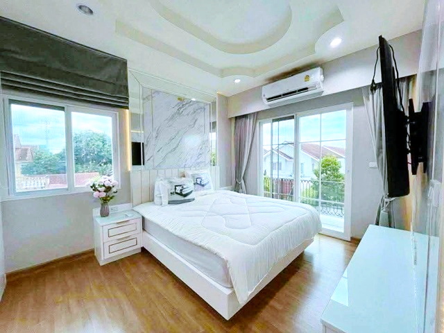 ประกาศฟรี! ซื้อ-ขาย-เช่า คอนโด บ้าน ทาวน์โฮม ที่ดิน และพื้นที่เชิงพาณิชย์ทั่วประเทศไทย ทุกทำเล ทุกงบประมาณ ไม่มีค่าใช้จ่าย ลงง่าย ขายไว เข้าถึงผู้ซื้อโดยตรง 4 236798pic3.jpg