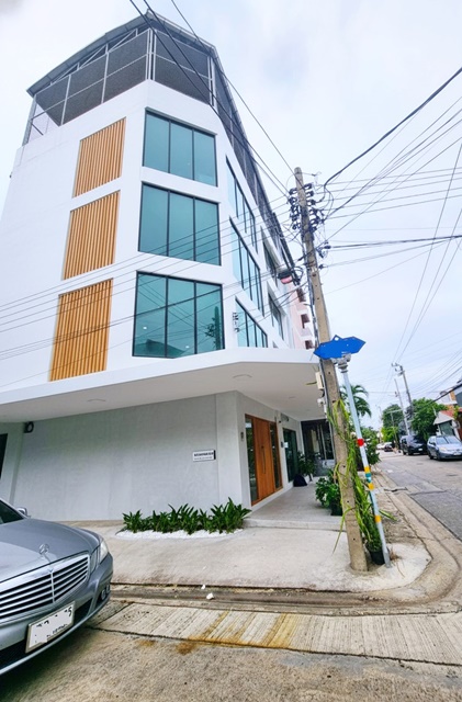 ประกาศฟรี! ซื้อ-ขาย-เช่า คอนโด บ้าน ทาวน์โฮม ที่ดิน และพื้นที่เชิงพาณิชย์ทั่วประเทศไทย ทุกทำเล ทุกงบประมาณ ไม่มีค่าใช้จ่าย ลงง่าย ขายไว เข้าถึงผู้ซื้อโดยตรง 2 308666pic1.jpg