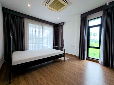 ประกาศฟรี! ซื้อ-ขาย-เช่า คอนโด บ้าน ทาวน์โฮม ที่ดิน และพื้นที่เชิงพาณิชย์ทั่วประเทศไทย ทุกทำเล ทุกงบประมาณ ไม่มีค่าใช้จ่าย ลงง่าย ขายไว เข้าถึงผู้ซื้อโดยตรง 5 505791pic4.jpg