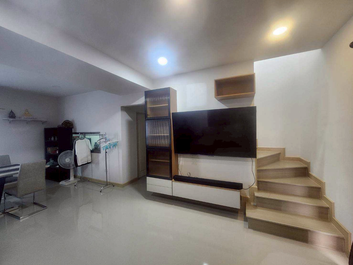 ประกาศฟรี! ซื้อ-ขาย-เช่า คอนโด บ้าน ทาวน์โฮม ที่ดิน และพื้นที่เชิงพาณิชย์ทั่วประเทศไทย ทุกทำเล ทุกงบประมาณ ไม่มีค่าใช้จ่าย ลงง่าย ขายไว เข้าถึงผู้ซื้อโดยตรง 4 505628pic3.jpg