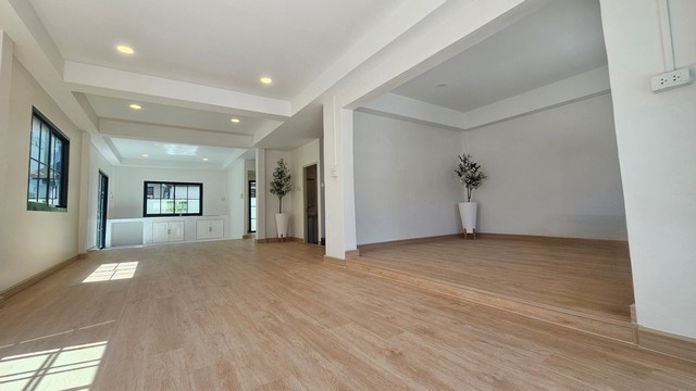 ประกาศฟรี! ซื้อ-ขาย-เช่า คอนโด บ้าน ทาวน์โฮม ที่ดิน และพื้นที่เชิงพาณิชย์ทั่วประเทศไทย ทุกทำเล ทุกงบประมาณ ไม่มีค่าใช้จ่าย ลงง่าย ขายไว เข้าถึงผู้ซื้อโดยตรง 4 292173pic3.jpg