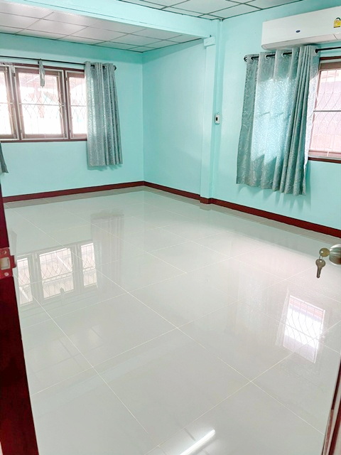 ประกาศฟรี! ซื้อ-ขาย-เช่า คอนโด บ้าน ทาวน์โฮม ที่ดิน และพื้นที่เชิงพาณิชย์ทั่วประเทศไทย ทุกทำเล ทุกงบประมาณ ไม่มีค่าใช้จ่าย ลงง่าย ขายไว เข้าถึงผู้ซื้อโดยตรง 3 309072pic2.jpg