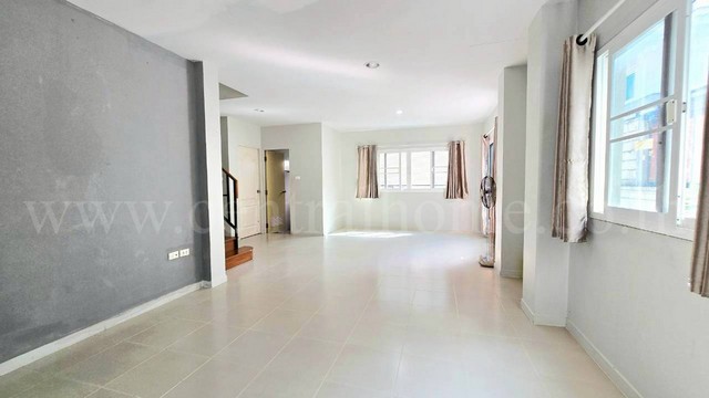 ประกาศฟรี! ซื้อ-ขาย-เช่า คอนโด บ้าน ทาวน์โฮม ที่ดิน และพื้นที่เชิงพาณิชย์ทั่วประเทศไทย ทุกทำเล ทุกงบประมาณ ไม่มีค่าใช้จ่าย ลงง่าย ขายไว เข้าถึงผู้ซื้อโดยตรง 3 292613pic2.jpg