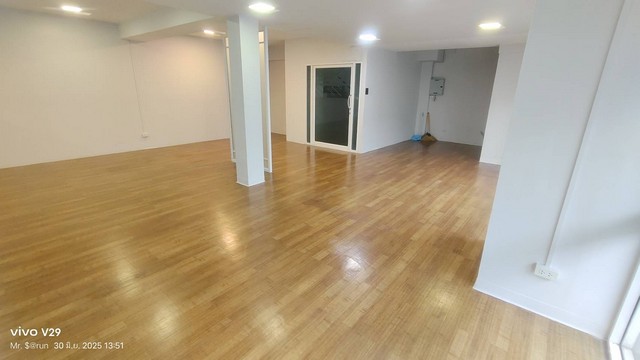 ประกาศฟรี! ซื้อ-ขาย-เช่า คอนโด บ้าน ทาวน์โฮม ที่ดิน และพื้นที่เชิงพาณิชย์ทั่วประเทศไทย ทุกทำเล ทุกงบประมาณ ไม่มีค่าใช้จ่าย ลงง่าย ขายไว เข้าถึงผู้ซื้อโดยตรง 4 505954pic3.jpg