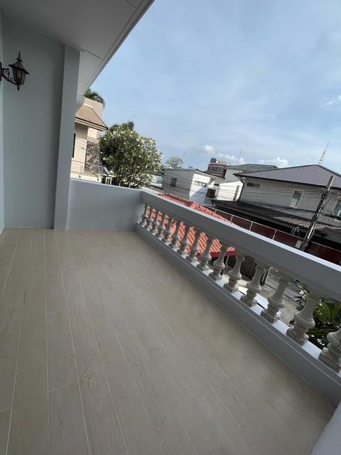 ประกาศฟรี! ซื้อ-ขาย-เช่า คอนโด บ้าน ทาวน์โฮม ที่ดิน และพื้นที่เชิงพาณิชย์ทั่วประเทศไทย ทุกทำเล ทุกงบประมาณ ไม่มีค่าใช้จ่าย ลงง่าย ขายไว เข้าถึงผู้ซื้อโดยตรง 3 505306pic2.jpg