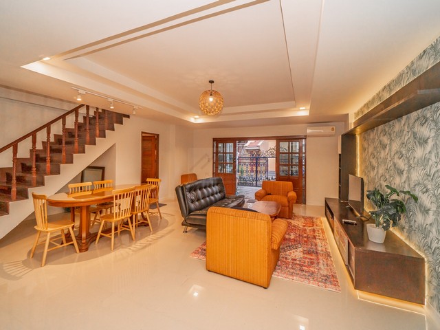 ประกาศฟรี! ซื้อ-ขาย-เช่า คอนโด บ้าน ทาวน์โฮม ที่ดิน และพื้นที่เชิงพาณิชย์ทั่วประเทศไทย ทุกทำเล ทุกงบประมาณ ไม่มีค่าใช้จ่าย ลงง่าย ขายไว เข้าถึงผู้ซื้อโดยตรง 4 506178pic3.jpg