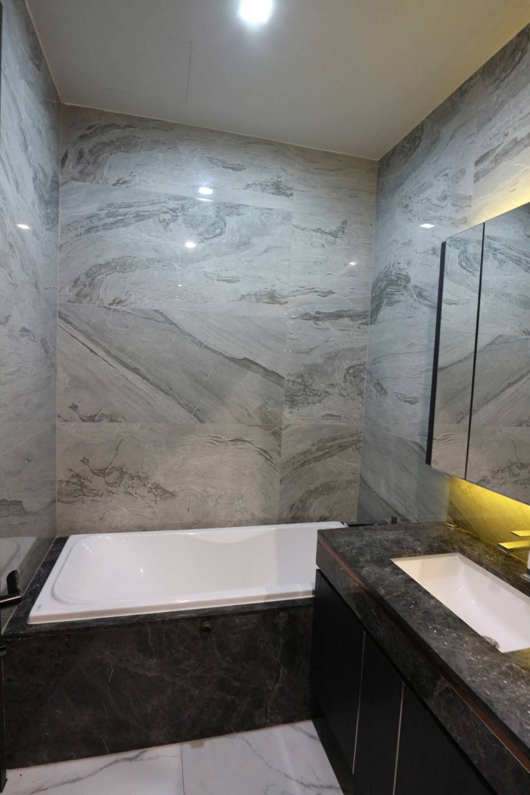 ประกาศฟรี! ซื้อ-ขาย-เช่า คอนโด บ้าน ทาวน์โฮม ที่ดิน และพื้นที่เชิงพาณิชย์ทั่วประเทศไทย ทุกทำเล ทุกงบประมาณ ไม่มีค่าใช้จ่าย ลงง่าย ขายไว เข้าถึงผู้ซื้อโดยตรง 5 306784pic4.jpg