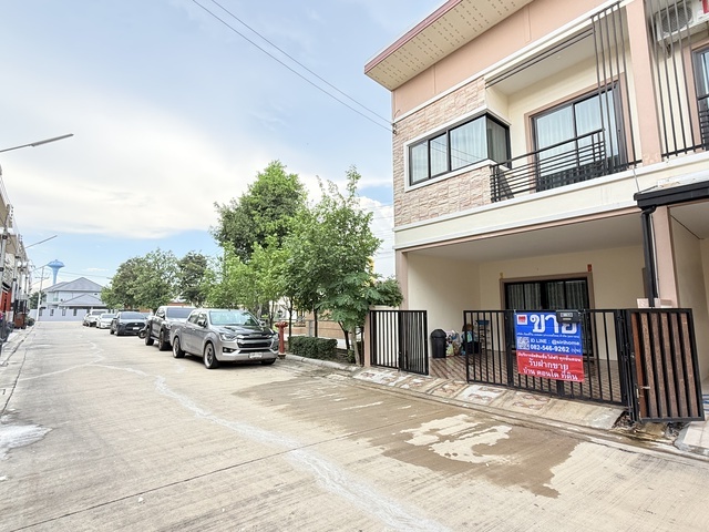 ประกาศฟรี! ซื้อ-ขาย-เช่า คอนโด บ้าน ทาวน์โฮม ที่ดิน และพื้นที่เชิงพาณิชย์ทั่วประเทศไทย ทุกทำเล ทุกงบประมาณ ไม่มีค่าใช้จ่าย ลงง่าย ขายไว เข้าถึงผู้ซื้อโดยตรง 5 506221pic4.jpg