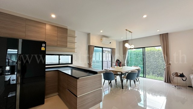 ประกาศฟรี! ซื้อ-ขาย-เช่า คอนโด บ้าน ทาวน์โฮม ที่ดิน และพื้นที่เชิงพาณิชย์ทั่วประเทศไทย ทุกทำเล ทุกงบประมาณ ไม่มีค่าใช้จ่าย ลงง่าย ขายไว เข้าถึงผู้ซื้อโดยตรง 5 291806pic4.jpg