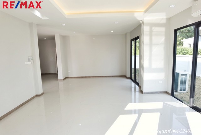 ประกาศฟรี! ซื้อ-ขาย-เช่า คอนโด บ้าน ทาวน์โฮม ที่ดิน และพื้นที่เชิงพาณิชย์ทั่วประเทศไทย ทุกทำเล ทุกงบประมาณ ไม่มีค่าใช้จ่าย ลงง่าย ขายไว เข้าถึงผู้ซื้อโดยตรง 5 238079pic4.jpg