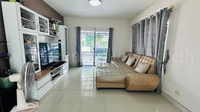 ประกาศฟรี! ซื้อ-ขาย-เช่า คอนโด บ้าน ทาวน์โฮม ที่ดิน และพื้นที่เชิงพาณิชย์ทั่วประเทศไทย ทุกทำเล ทุกงบประมาณ ไม่มีค่าใช้จ่าย ลงง่าย ขายไว เข้าถึงผู้ซื้อโดยตรง 5 197298pic4.jpg