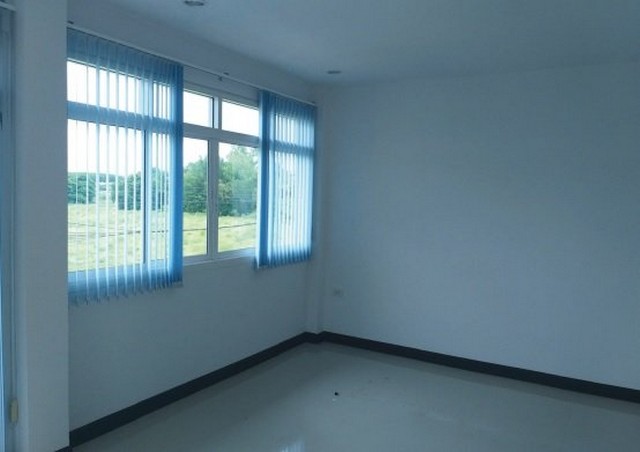 ประกาศฟรี! ซื้อ-ขาย-เช่า คอนโด บ้าน ทาวน์โฮม ที่ดิน และพื้นที่เชิงพาณิชย์ทั่วประเทศไทย ทุกทำเล ทุกงบประมาณ ไม่มีค่าใช้จ่าย ลงง่าย ขายไว เข้าถึงผู้ซื้อโดยตรง 5 237807pic4.jpg