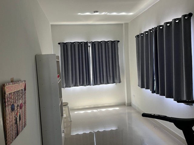 ประกาศฟรี! ซื้อ-ขาย-เช่า คอนโด บ้าน ทาวน์โฮม ที่ดิน และพื้นที่เชิงพาณิชย์ทั่วประเทศไทย ทุกทำเล ทุกงบประมาณ ไม่มีค่าใช้จ่าย ลงง่าย ขายไว เข้าถึงผู้ซื้อโดยตรง 3 221720pic2.jpg