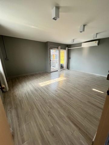 ประกาศฟรี! ซื้อ-ขาย-เช่า คอนโด บ้าน ทาวน์โฮม ที่ดิน และพื้นที่เชิงพาณิชย์ทั่วประเทศไทย ทุกทำเล ทุกงบประมาณ ไม่มีค่าใช้จ่าย ลงง่าย ขายไว เข้าถึงผู้ซื้อโดยตรง 5 506306pic4.jpg