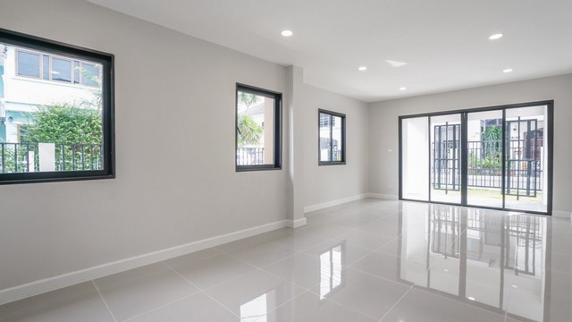 ประกาศฟรี! ซื้อ-ขาย-เช่า คอนโด บ้าน ทาวน์โฮม ที่ดิน และพื้นที่เชิงพาณิชย์ทั่วประเทศไทย ทุกทำเล ทุกงบประมาณ ไม่มีค่าใช้จ่าย ลงง่าย ขายไว เข้าถึงผู้ซื้อโดยตรง 5 292697pic4.jpg