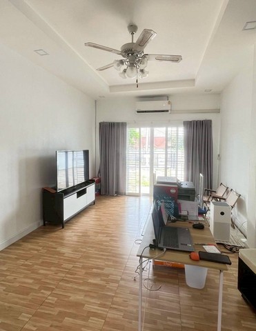 ประกาศฟรี! ซื้อ-ขาย-เช่า คอนโด บ้าน ทาวน์โฮม ที่ดิน และพื้นที่เชิงพาณิชย์ทั่วประเทศไทย ทุกทำเล ทุกงบประมาณ ไม่มีค่าใช้จ่าย ลงง่าย ขายไว เข้าถึงผู้ซื้อโดยตรง 4 292688pic3.jpg