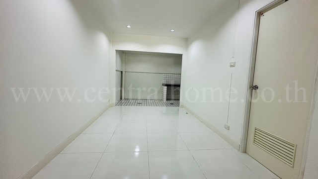 ประกาศฟรี! ซื้อ-ขาย-เช่า คอนโด บ้าน ทาวน์โฮม ที่ดิน และพื้นที่เชิงพาณิชย์ทั่วประเทศไทย ทุกทำเล ทุกงบประมาณ ไม่มีค่าใช้จ่าย ลงง่าย ขายไว เข้าถึงผู้ซื้อโดยตรง 5 218368pic4.jpg