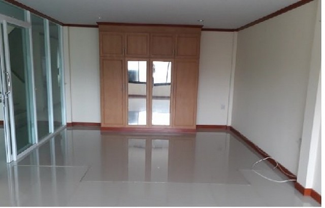 ประกาศฟรี! ซื้อ-ขาย-เช่า คอนโด บ้าน ทาวน์โฮม ที่ดิน และพื้นที่เชิงพาณิชย์ทั่วประเทศไทย ทุกทำเล ทุกงบประมาณ ไม่มีค่าใช้จ่าย ลงง่าย ขายไว เข้าถึงผู้ซื้อโดยตรง 4 237813pic3.jpg