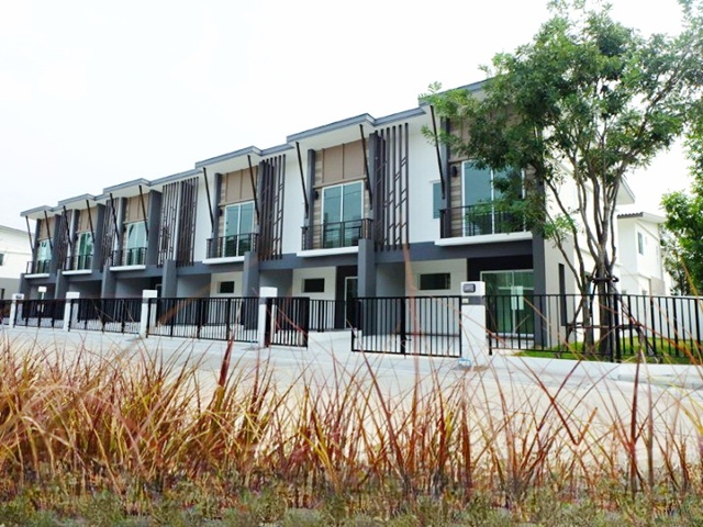 ประกาศฟรี! ซื้อ-ขาย-เช่า คอนโด บ้าน ทาวน์โฮม ที่ดิน และพื้นที่เชิงพาณิชย์ทั่วประเทศไทย ทุกทำเล ทุกงบประมาณ ไม่มีค่าใช้จ่าย ลงง่าย ขายไว เข้าถึงผู้ซื้อโดยตรง 3 239102pic2.jpg