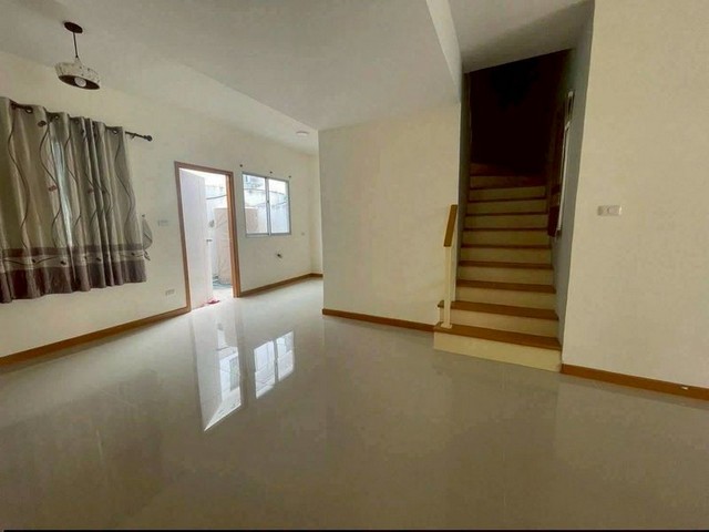 ประกาศฟรี! ซื้อ-ขาย-เช่า คอนโด บ้าน ทาวน์โฮม ที่ดิน และพื้นที่เชิงพาณิชย์ทั่วประเทศไทย ทุกทำเล ทุกงบประมาณ ไม่มีค่าใช้จ่าย ลงง่าย ขายไว เข้าถึงผู้ซื้อโดยตรง 3 309018pic2.jpg